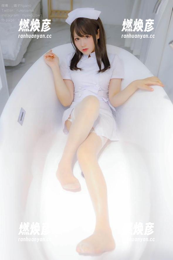 舒适又狂野的荒井喵喵：皮衣作品集下载，光影间的每一寸都在告诉你，什么叫火！