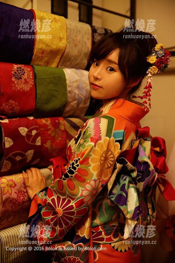 菠萝社 - 少女情怀：猫九酱Sakura的写真背后的小秘密