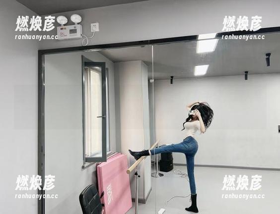 微密圈 - 葛征的牛仔辣妹在线合集：这身牛仔，别人穿不出我的风格！