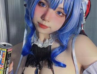 微密圈 – 你绝对不想错过这组精选图片：葱油饼er和她的黑白女仆吊带，兼具可爱和逗趣！