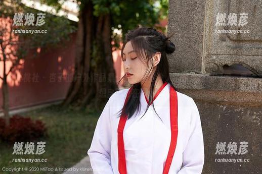 蜜桃社 - 杏子的户外作品集：分享那些令人心跳加速的瞬间，真想自己也在那儿！