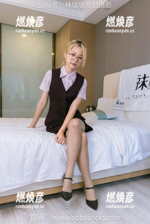 袜啵啵-熊熊 袜啵啵 - 熊熊的板鞋秘密:图包下载,穿上就能玩转街头!