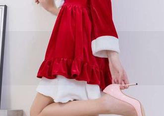 袜啵啵 – 快来瞧瞧瑶瑶的JK制服写真,下载后绝对值回票价!