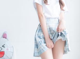 西瓜少女浴室写真，网盘作品中藏着多少不为人知的瞬间？
