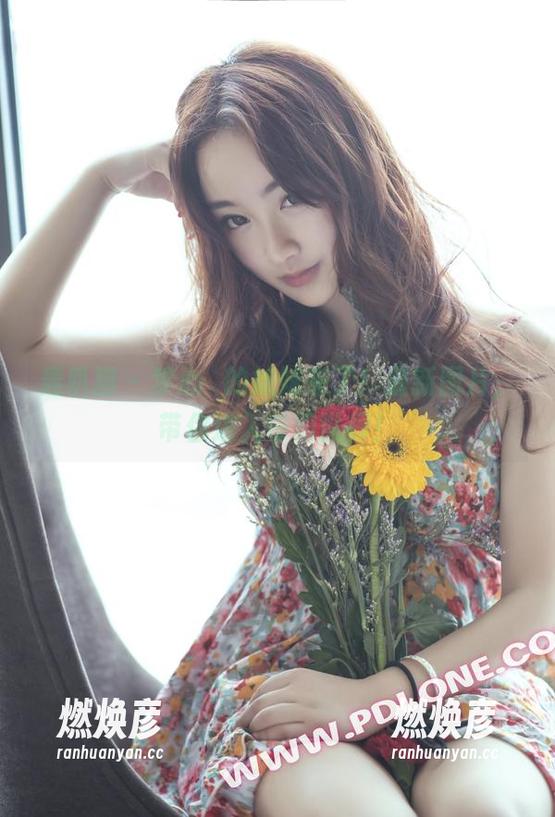 轰趴猫-梦心玥 轰趴猫 - 梦心玥的妹妹来了!最新图片,带你进入奇幻世界!