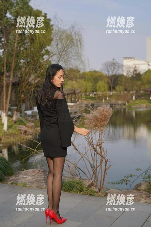 辣妈女神 微密圈 - 辣妈女神全集:体操服里的每一个动作,都是撩拨你心弦的瞬间!