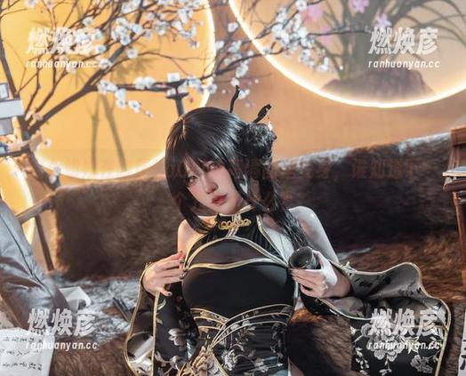 阿薰kaOri 魔女姐姐在阿薰kaOri的高清图里变身,谁知道下一个咒语是什么?