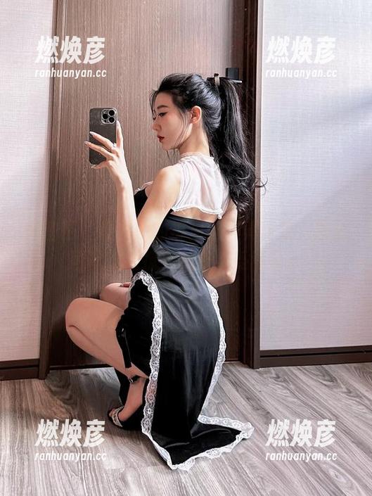 微密圈 - 黎允熙的裤里丝写真合集，怎么可以这么撩？我有点受不了。